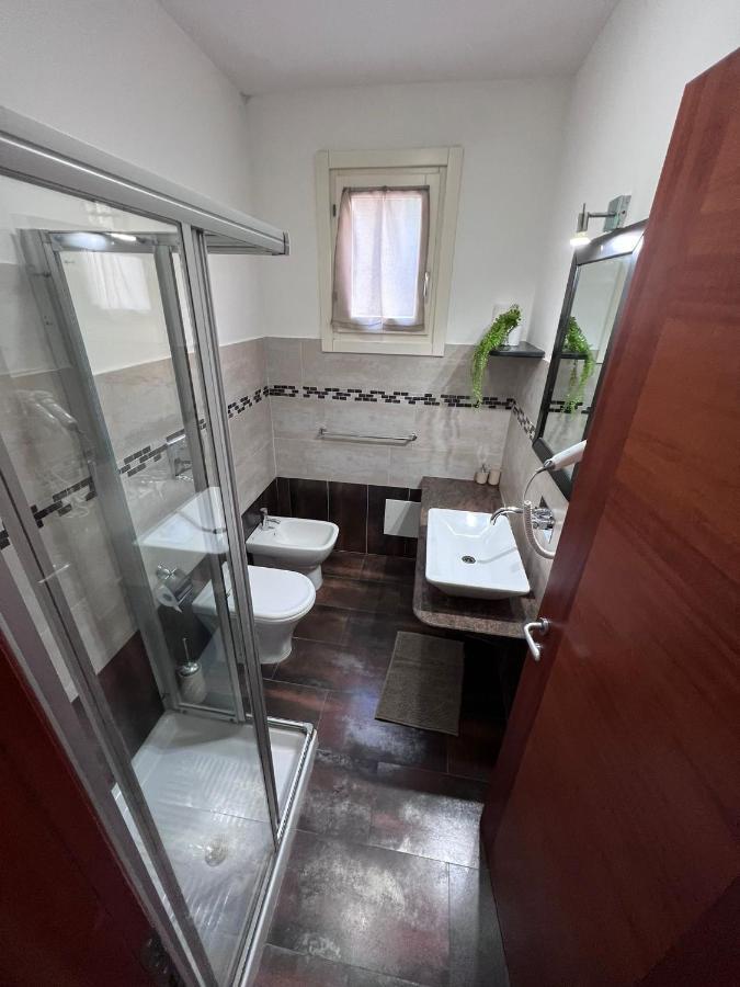Il Vicoletto Guest House Porto Torres Luaran gambar