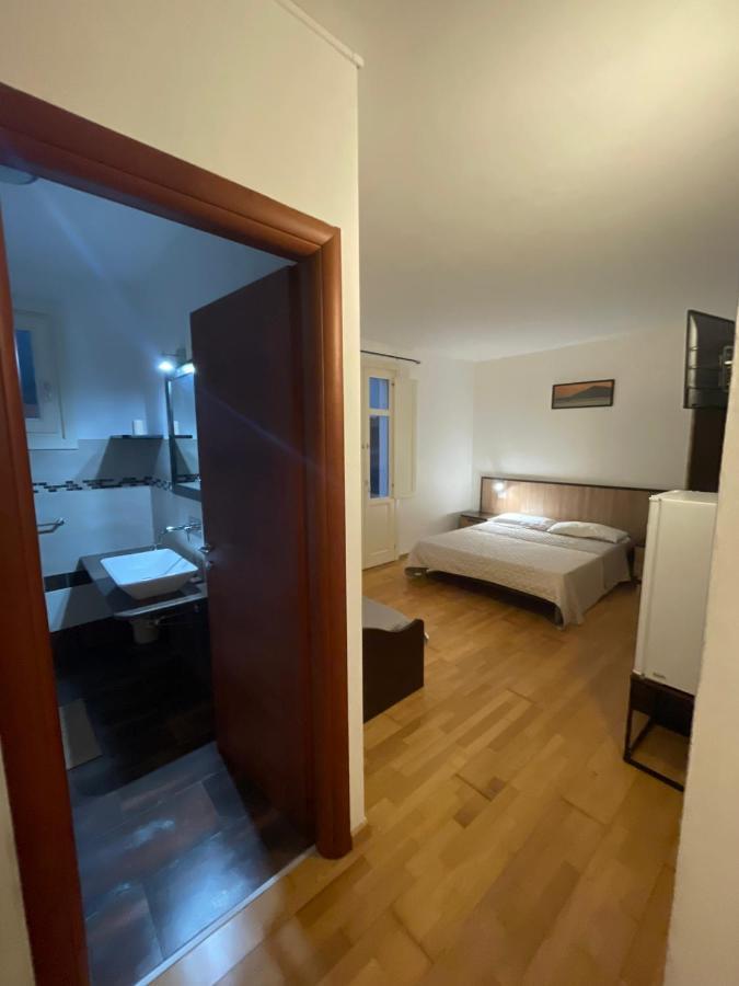 Il Vicoletto Guest House Porto Torres Luaran gambar