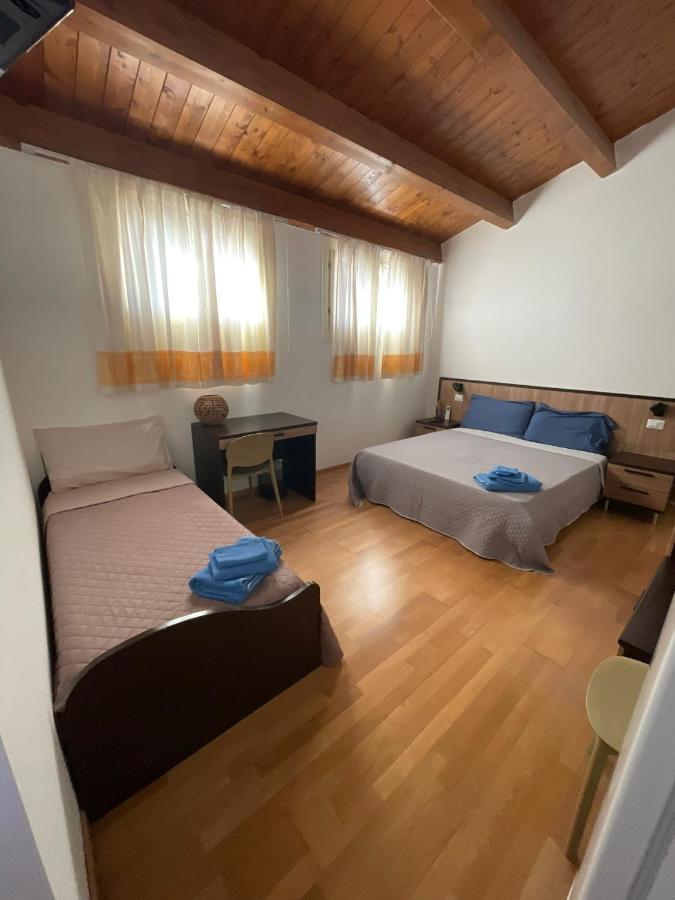 Il Vicoletto Guest House Porto Torres Luaran gambar